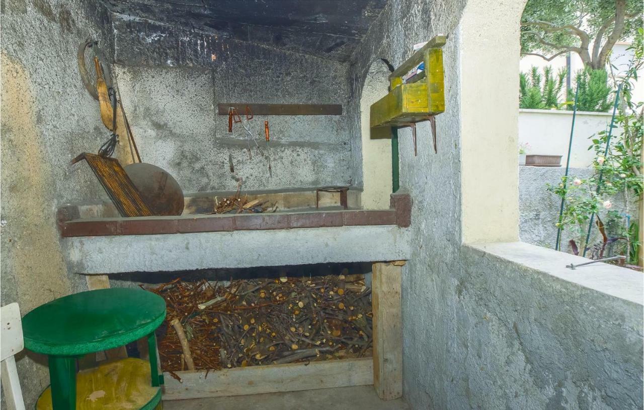 Lovely Apartment In Omis With Kitchenette Zewnętrze zdjęcie
